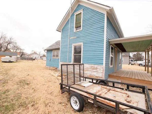 $29,000 | 307 North Washington Street, Hillsboro, KS 67063