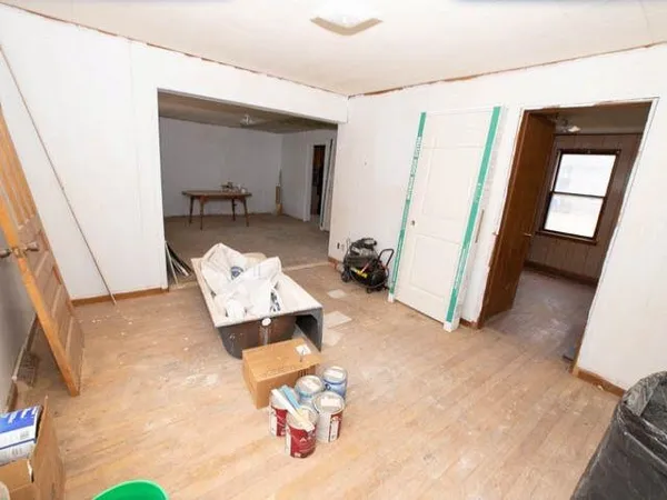 $29,000 | 307 North Washington Street, Hillsboro, KS 67063