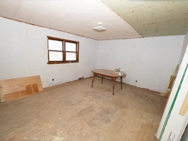 $29,000 | 307 North Washington Street, Hillsboro, KS 67063