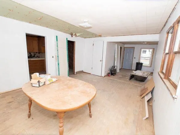 $29,000 | 307 North Washington Street, Hillsboro, KS 67063