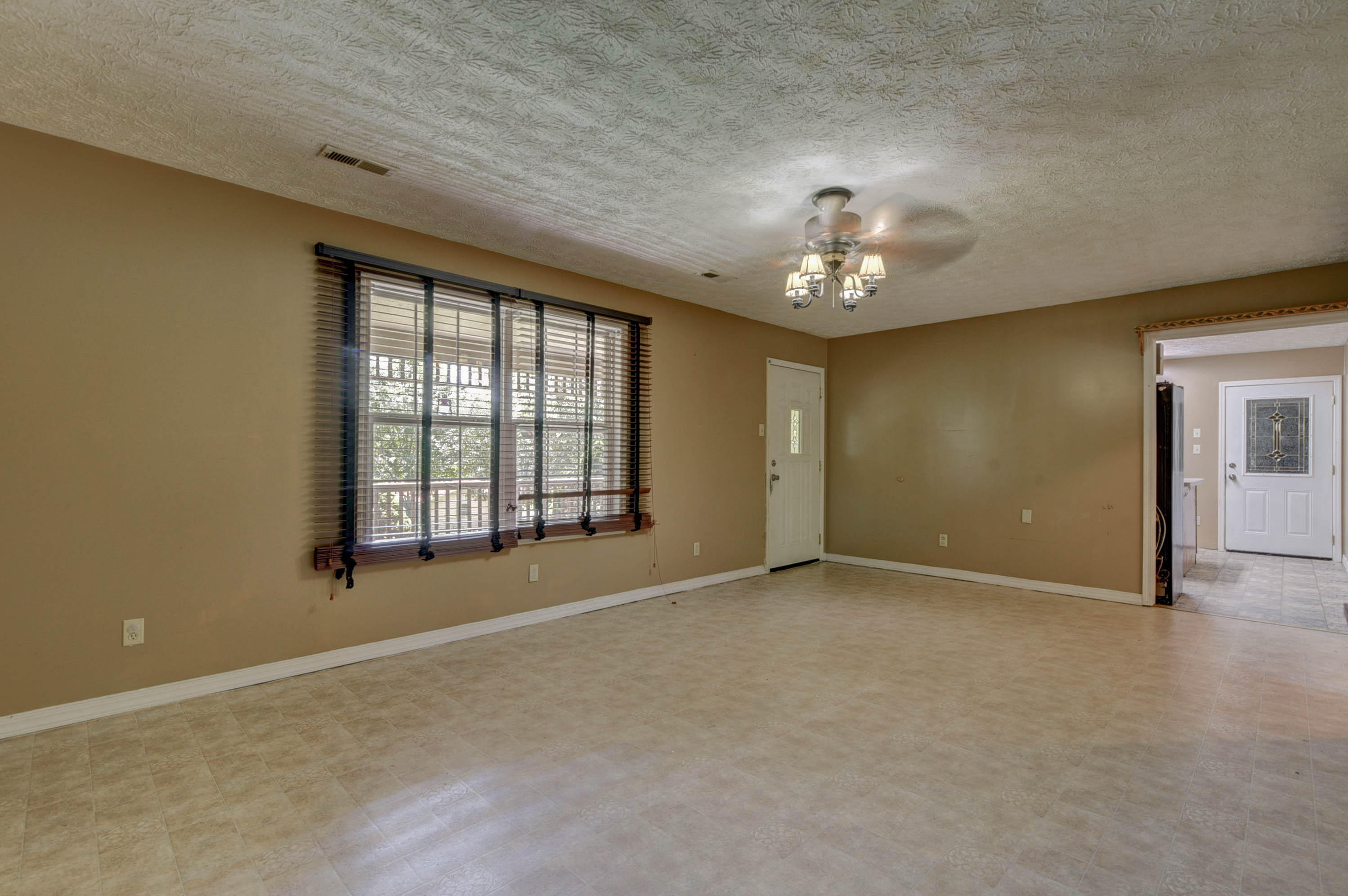 1103 Bull Run Road Luttrell, TN 37779 - Photo 8 of 24 8 (1)