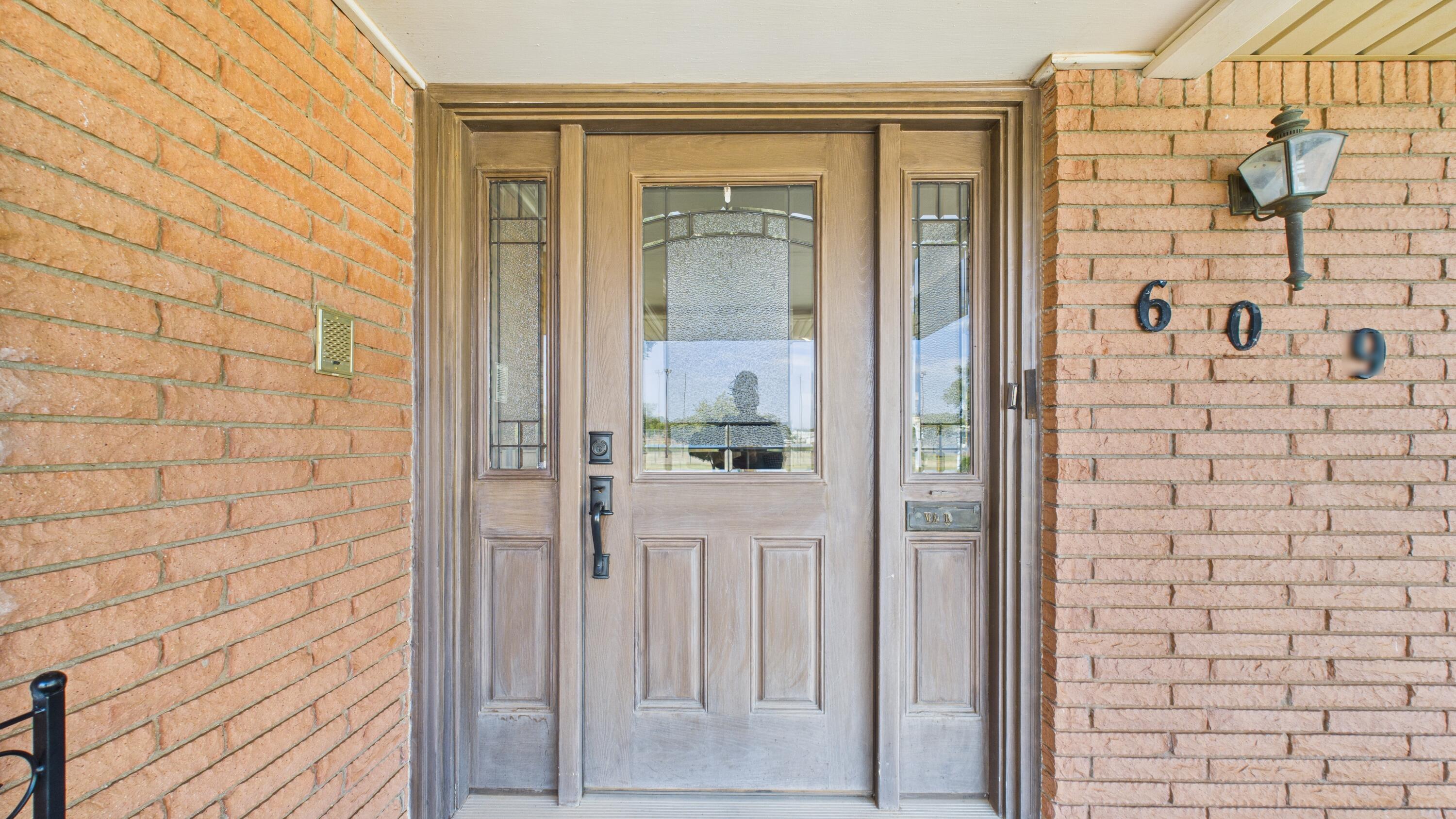 609 North 21st Street Lamesa, TX 79331 - Photo 3 of 50 IMG_7971