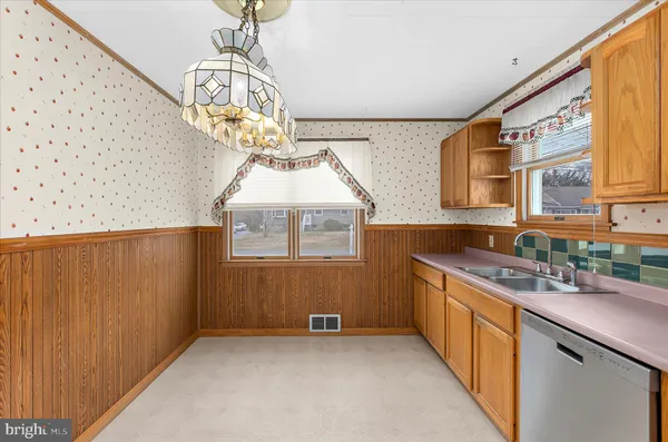 $369,900 | 106 Disney Avenue, Pasadena, MD 21122