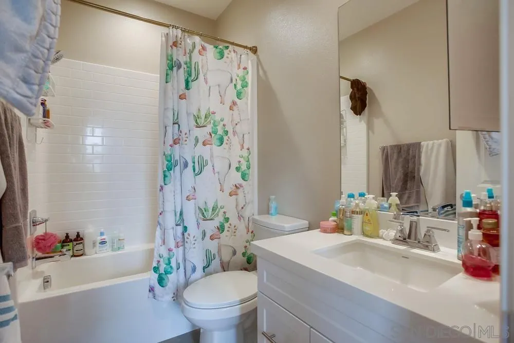 4326 Star Path Way, Unit 3 Oceanside, CA 92056 - Photo 18 of 22 Gallery Image 18