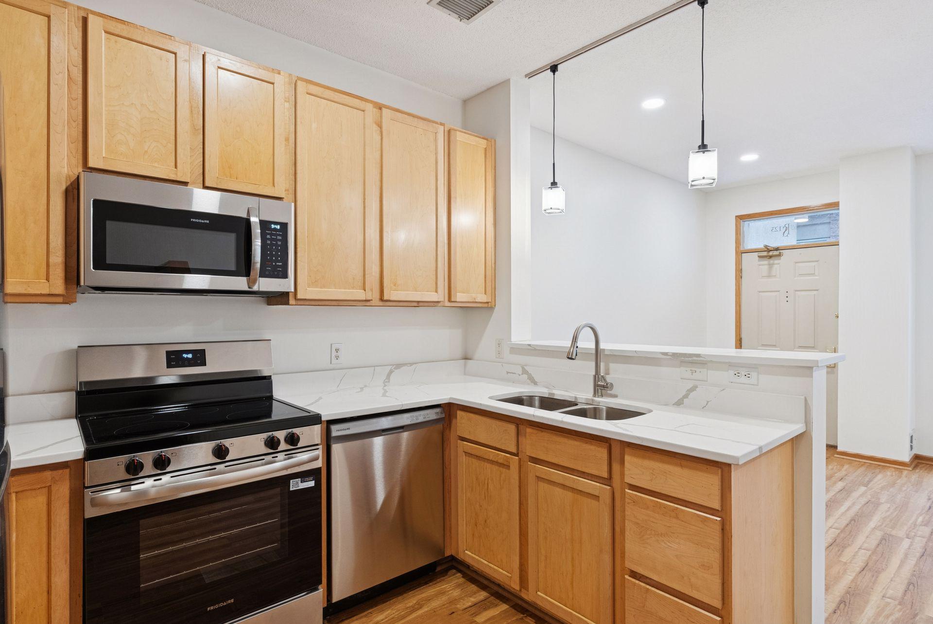 545 North 1st Street, Unit 123 Minneapolis, MN 55401 - Photo 5 of 37