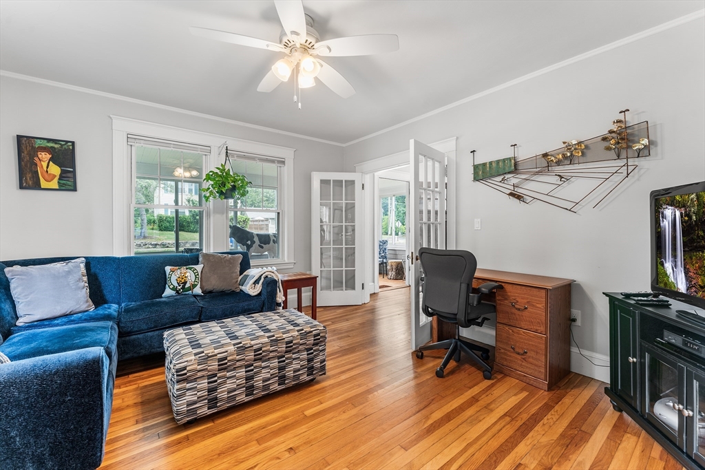 154 Cherry Street Newton, MA 02465 - Photo 6 of 36