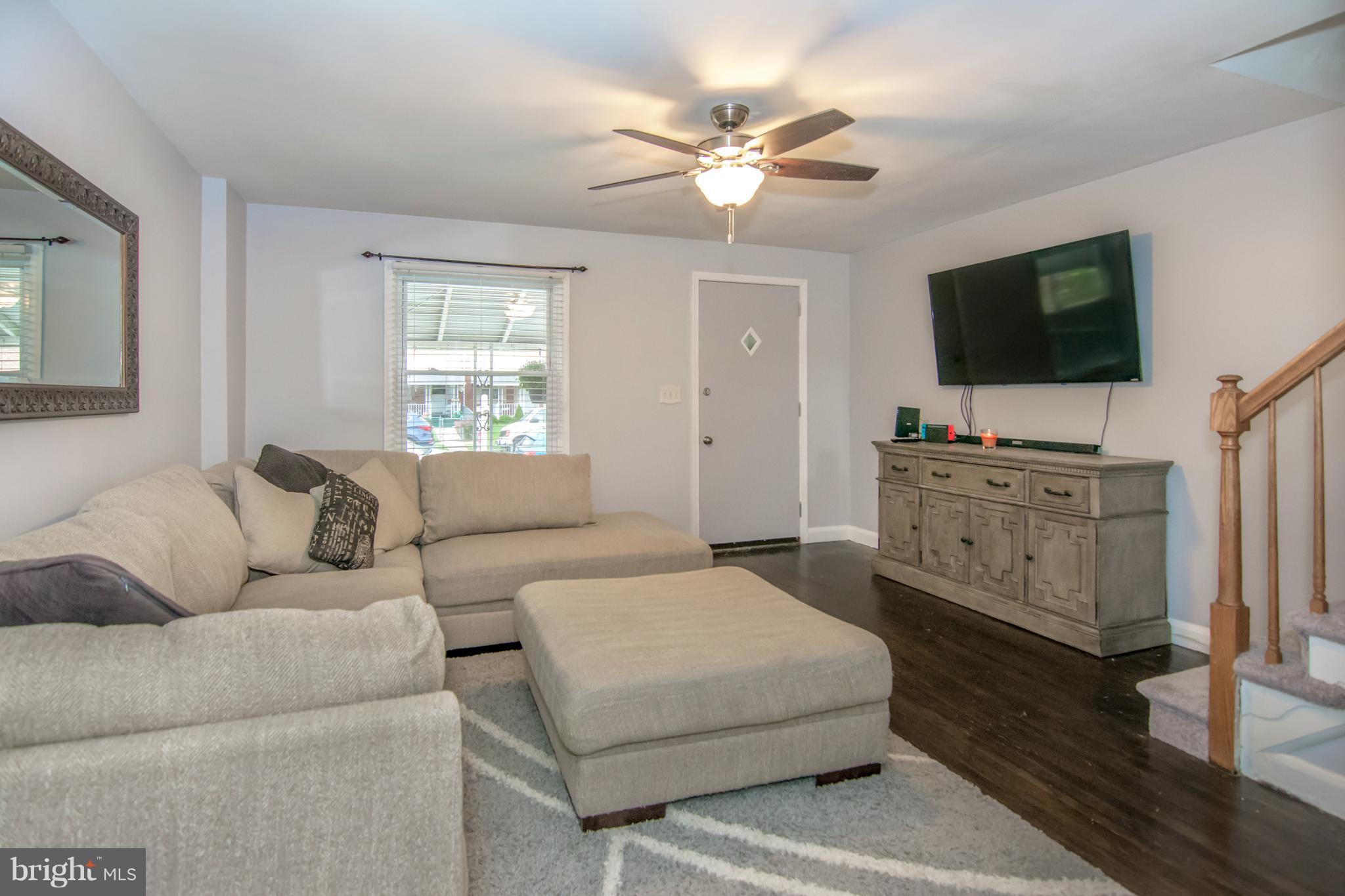 2158 Coralthorn Road Baltimore, MD 21220 - Photo 4 of 24 Living Room