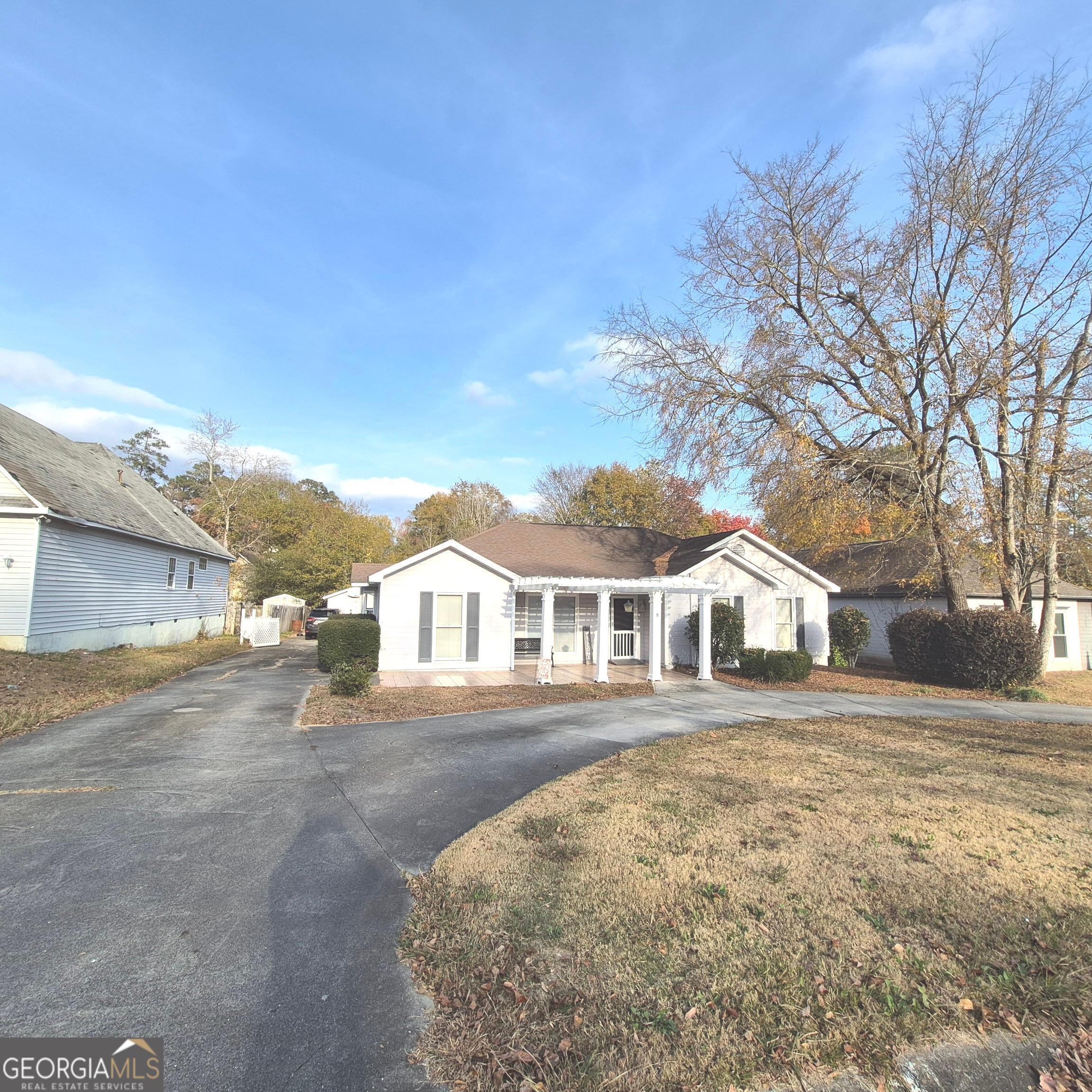 199 Autumn Trace Court Macon, GA 31210 - Photo 2 of 20