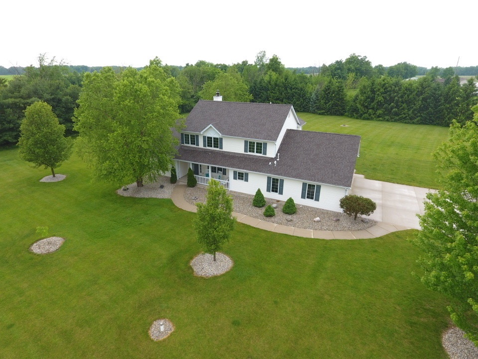 13031 Wappes Road Churubusco, IN 46723 - Photo 1 of 33