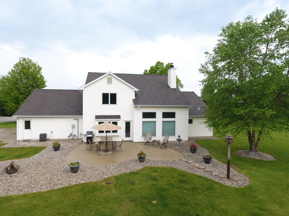 13031 Wappes Road Churubusco, IN 46723 - Photo 10 of 33