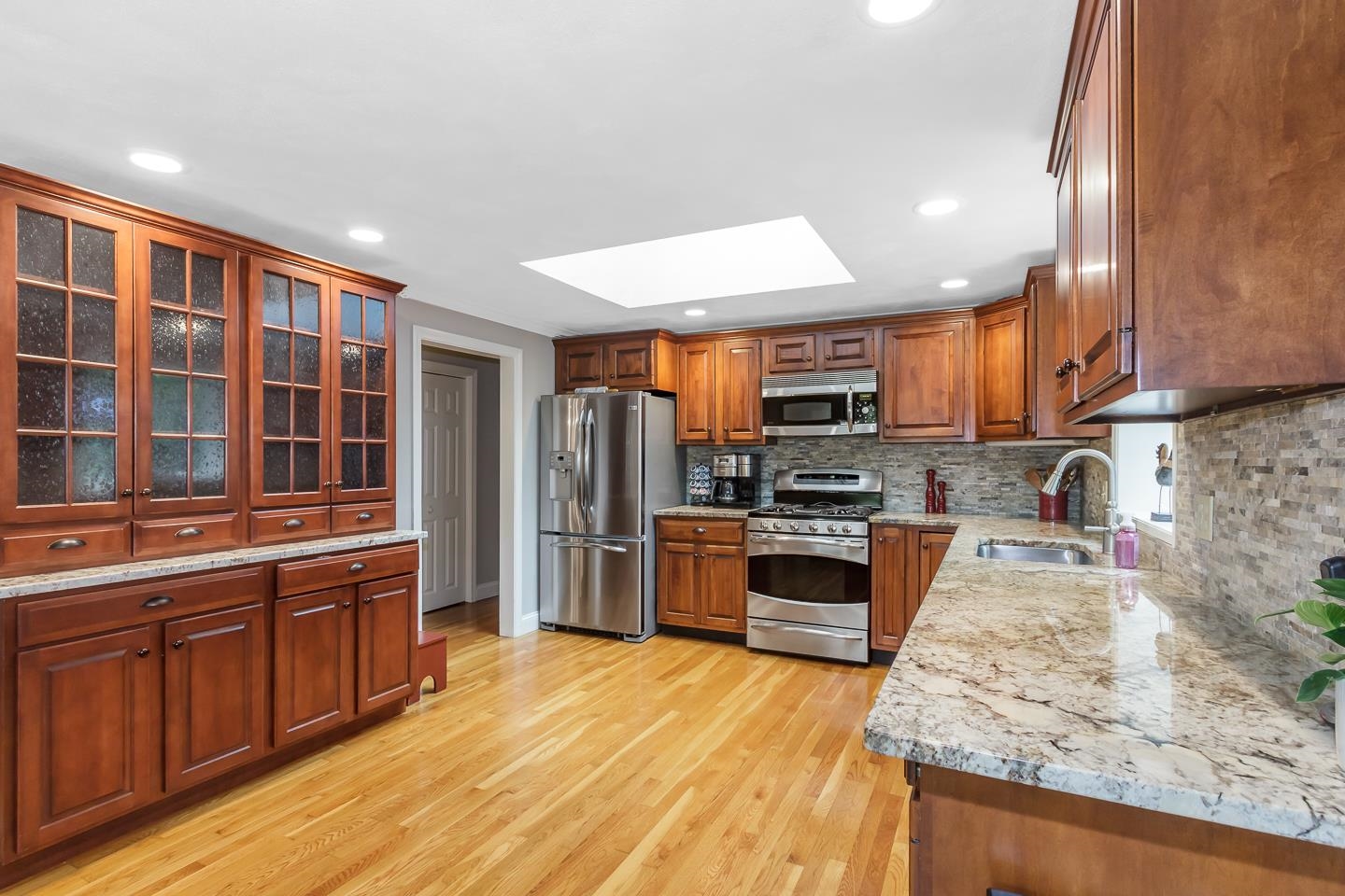 12 Juniper Road Windham, NH 03087 - Photo 15 of 43