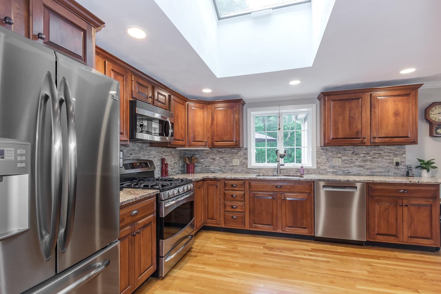 12 Juniper Road Windham, NH 03087 - Photo 18 of 43