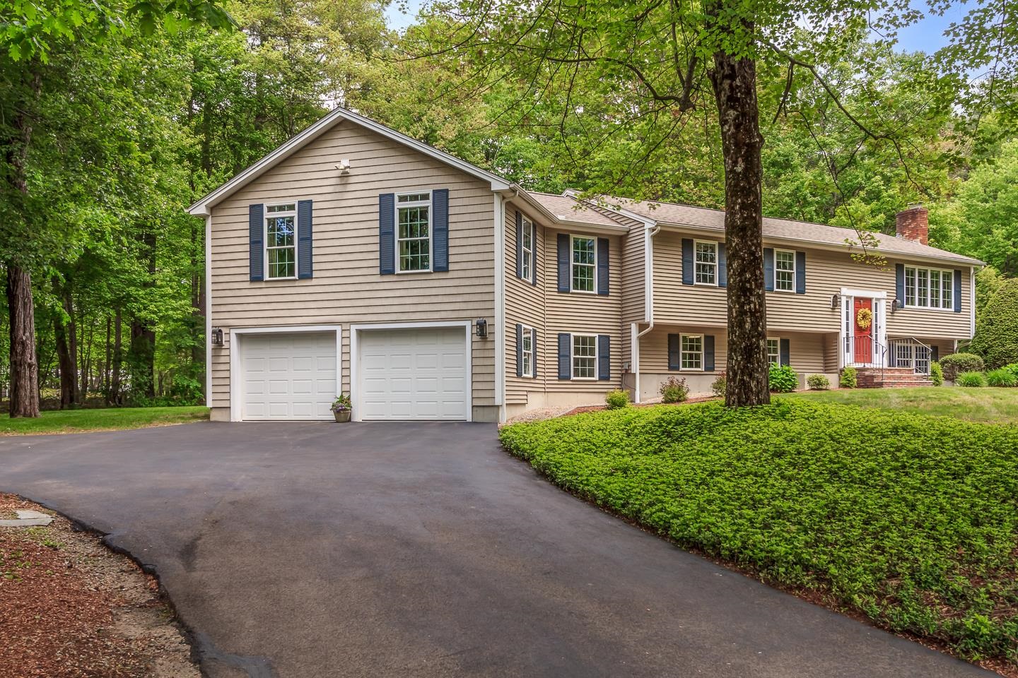 12 Juniper Road Windham, NH 03087 - Photo 2 of 43