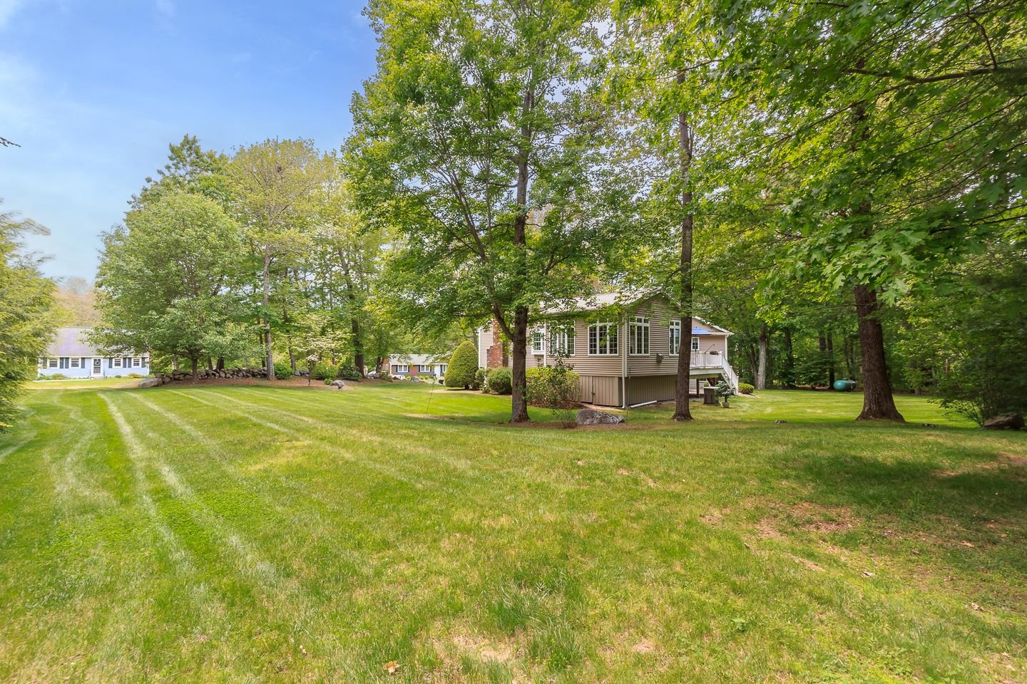 12 Juniper Road Windham, NH 03087 - Photo 8 of 43