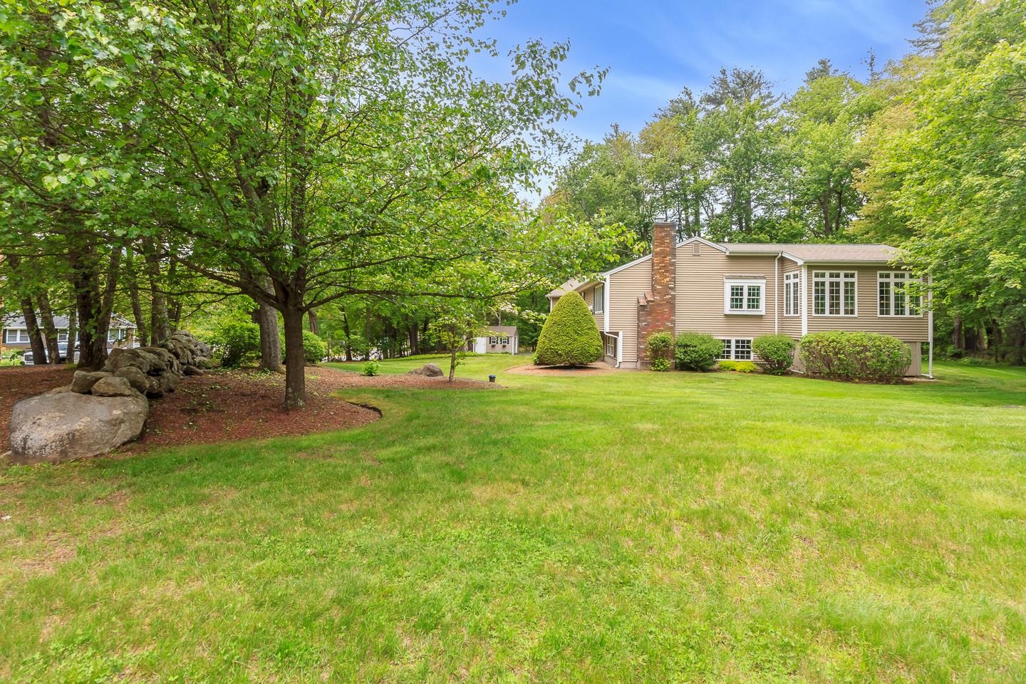 12 Juniper Road Windham, NH 03087 - Photo 9 of 43