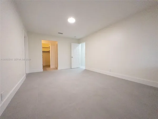 $2,475 | 5400 Northwest 18th Street, Unit 3N, Lauderhill, FL 33313