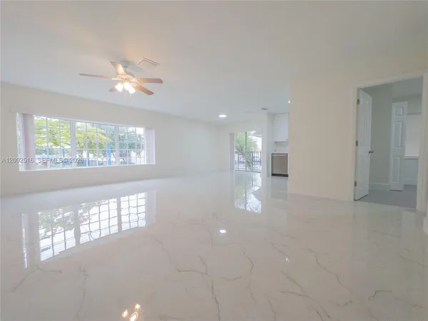 $2,475 | 5400 Northwest 18th Street, Unit 3N, Lauderhill, FL 33313