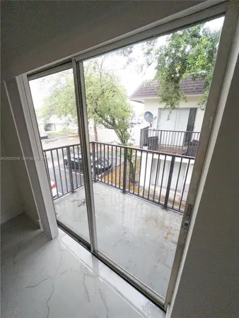 $2,475 | 5400 Northwest 18th Street, Unit 3N, Lauderhill, FL 33313