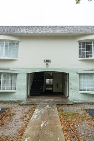 $2,475 | 5400 Northwest 18th Street, Unit 3N, Lauderhill, FL 33313