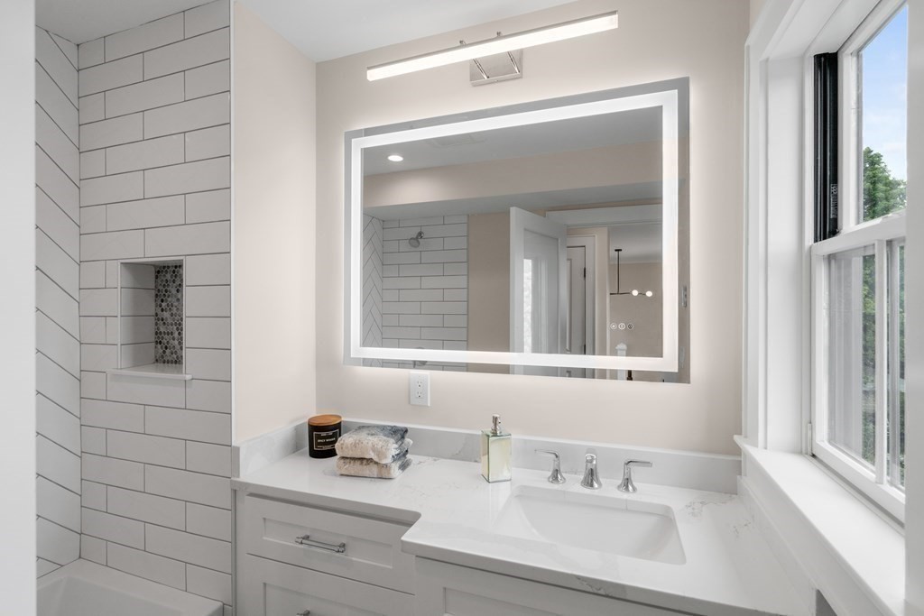 180 Adams Street, Unit 3 Newton, MA 02458 - Photo 19 of 29