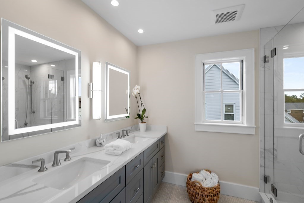 180 Adams Street, Unit 3 Newton, MA 02458 - Photo 6 of 29