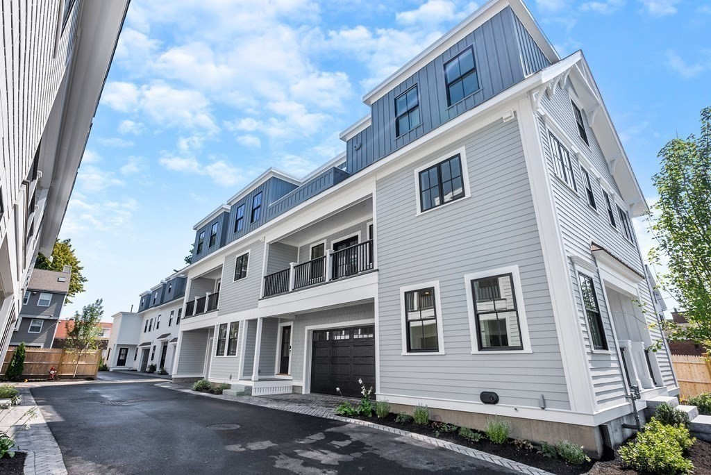 180 Adams Street, Unit 3 Newton, MA 02458 - Photo 9 of 29