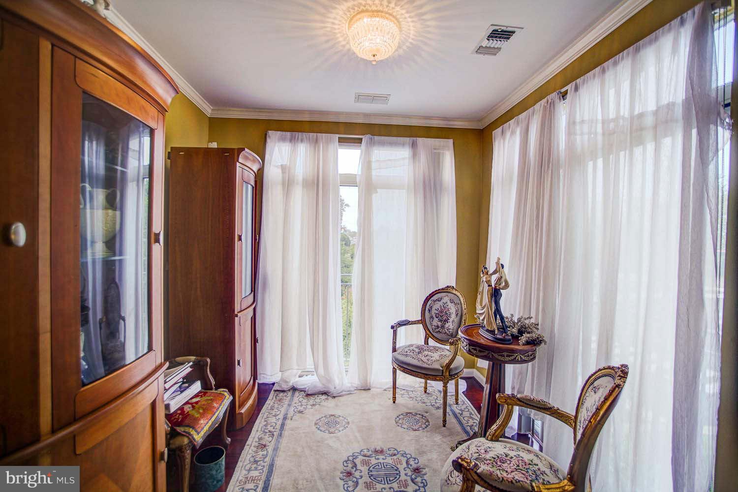 1860 Stratford Park Place, Unit 204 Reston, VA 20190 - Photo 10 of 18 Interior (General)