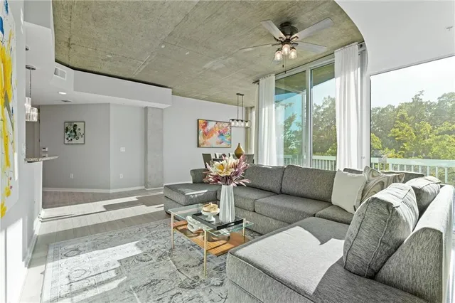 $339,000 | 3300 Windy Ridge Parkway Southeast, Unit 621, Atlanta, GA 30339