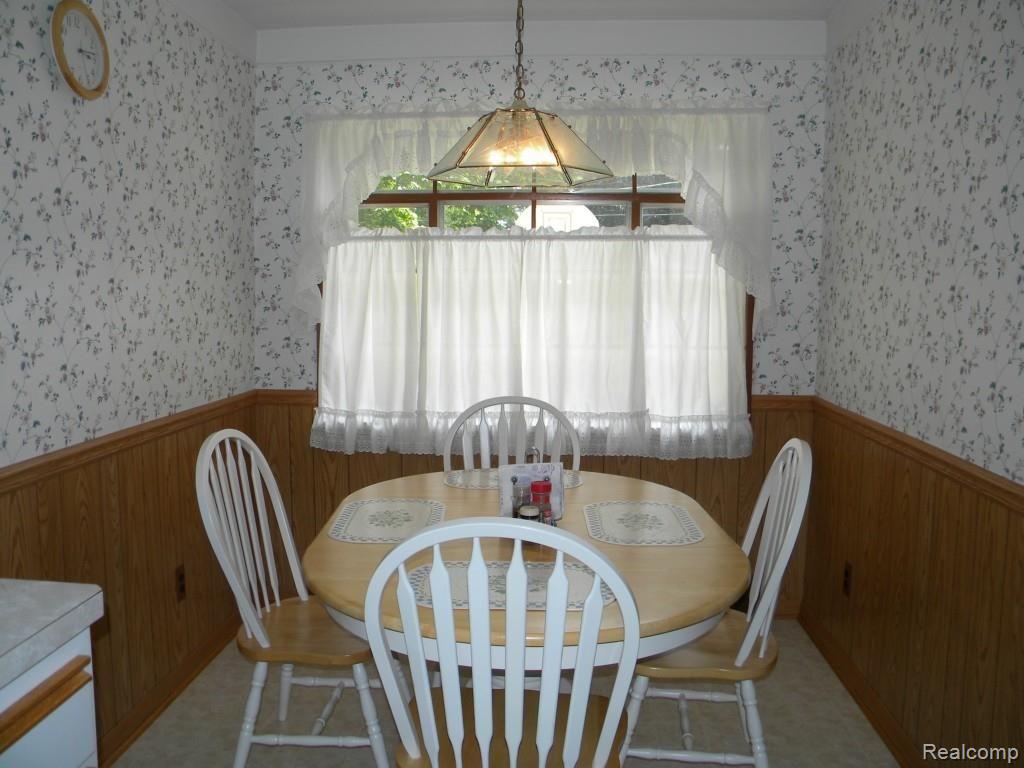 2196 Derby Road Birmingham, MI 48009 - Photo 8 of 18 033.jpg