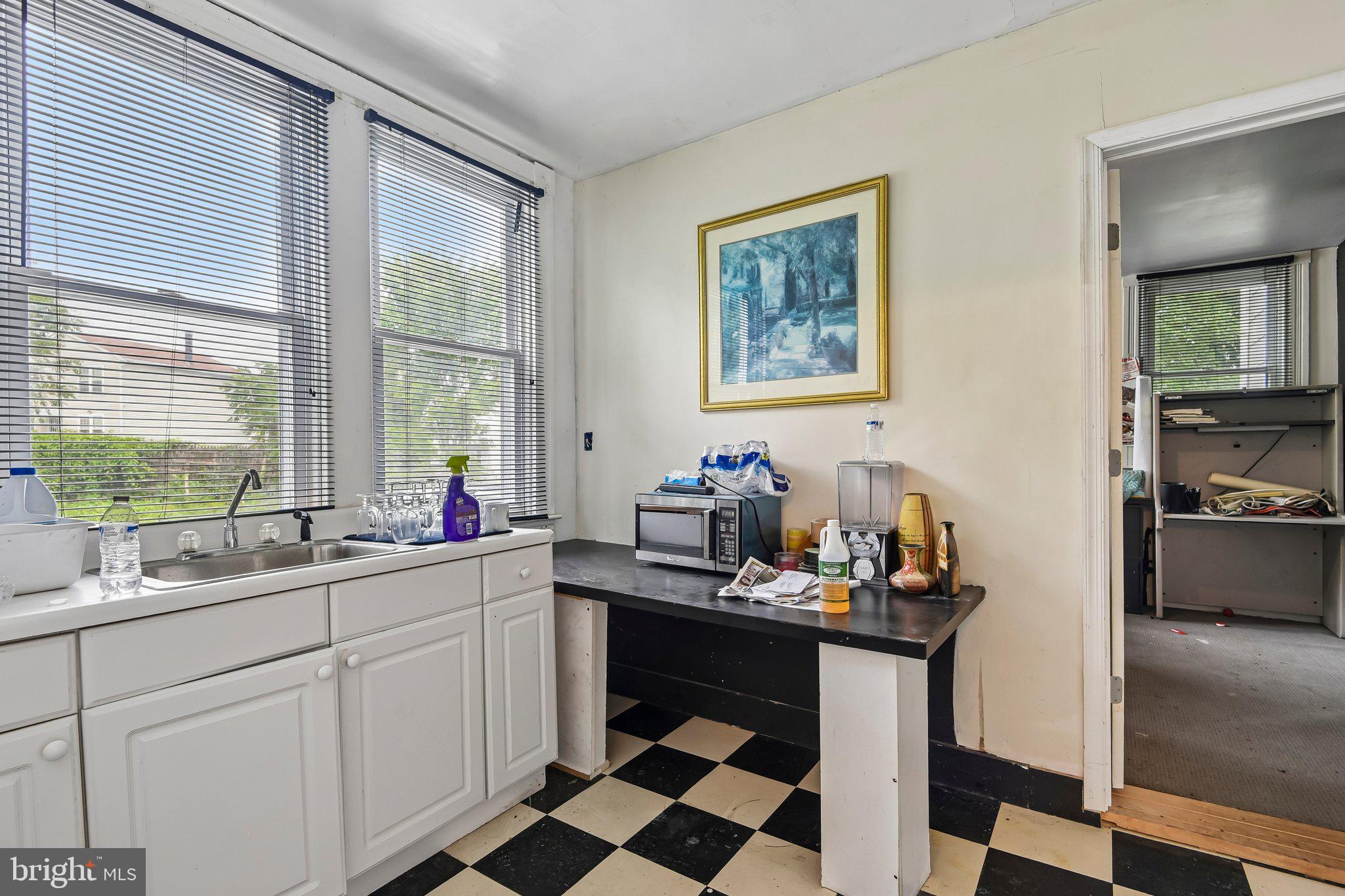 6500 Windsor Mill Road Baltimore, MD 21207 - Photo 10 of 24