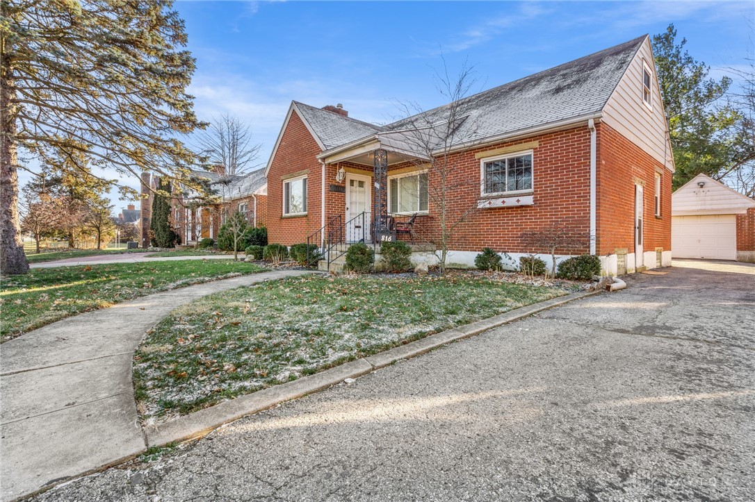 816 Patterson Road Dayton, OH 45419 - Photo 4 of 43