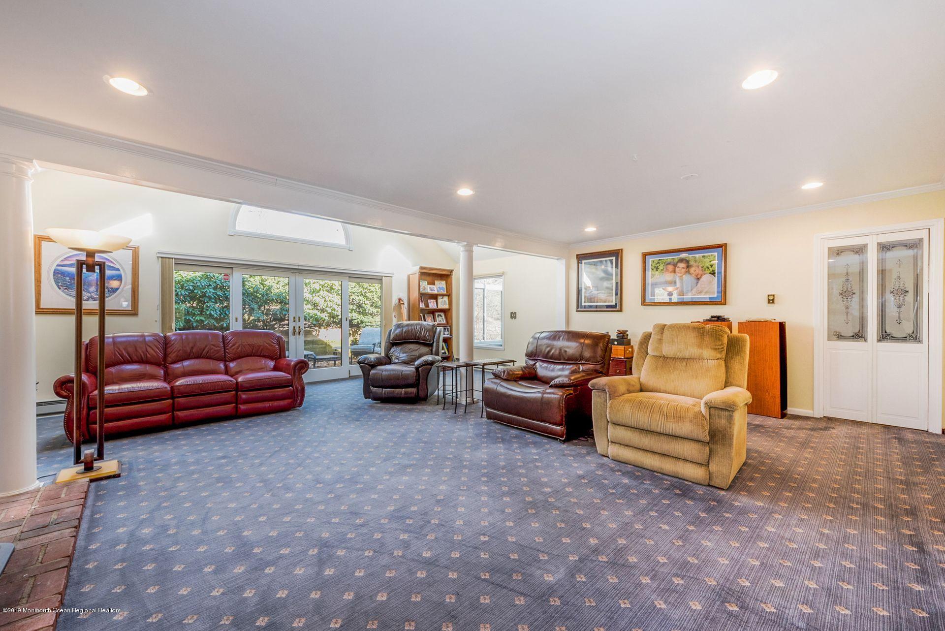 3 Ramsey Road Middletown, NJ 07748 - Photo 14 of 31 12