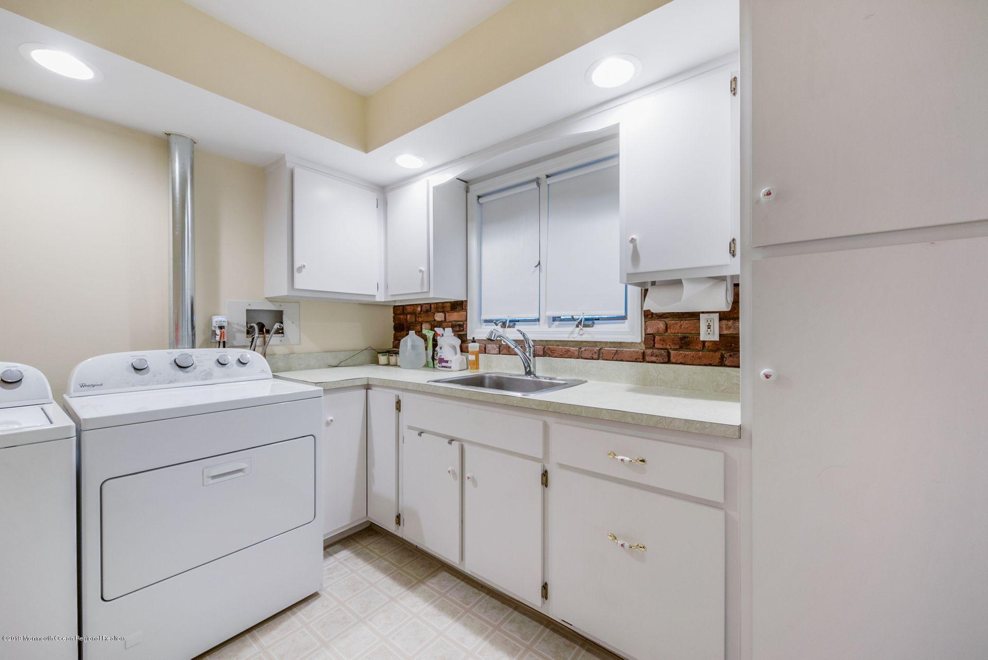 3 Ramsey Road Middletown, NJ 07748 - Photo 22 of 31 20