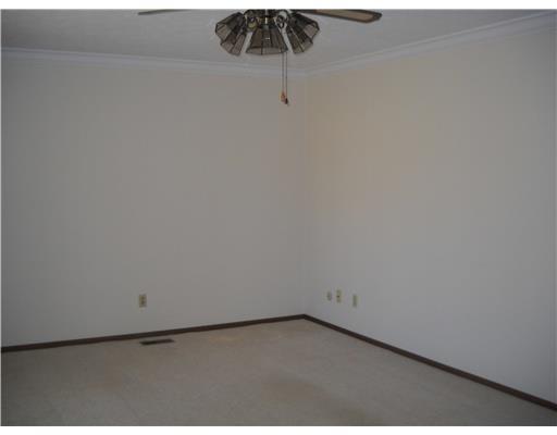 2109 Elderwood Road, Unit C95 Springfield, OH 45504 - Photo 4 of 21