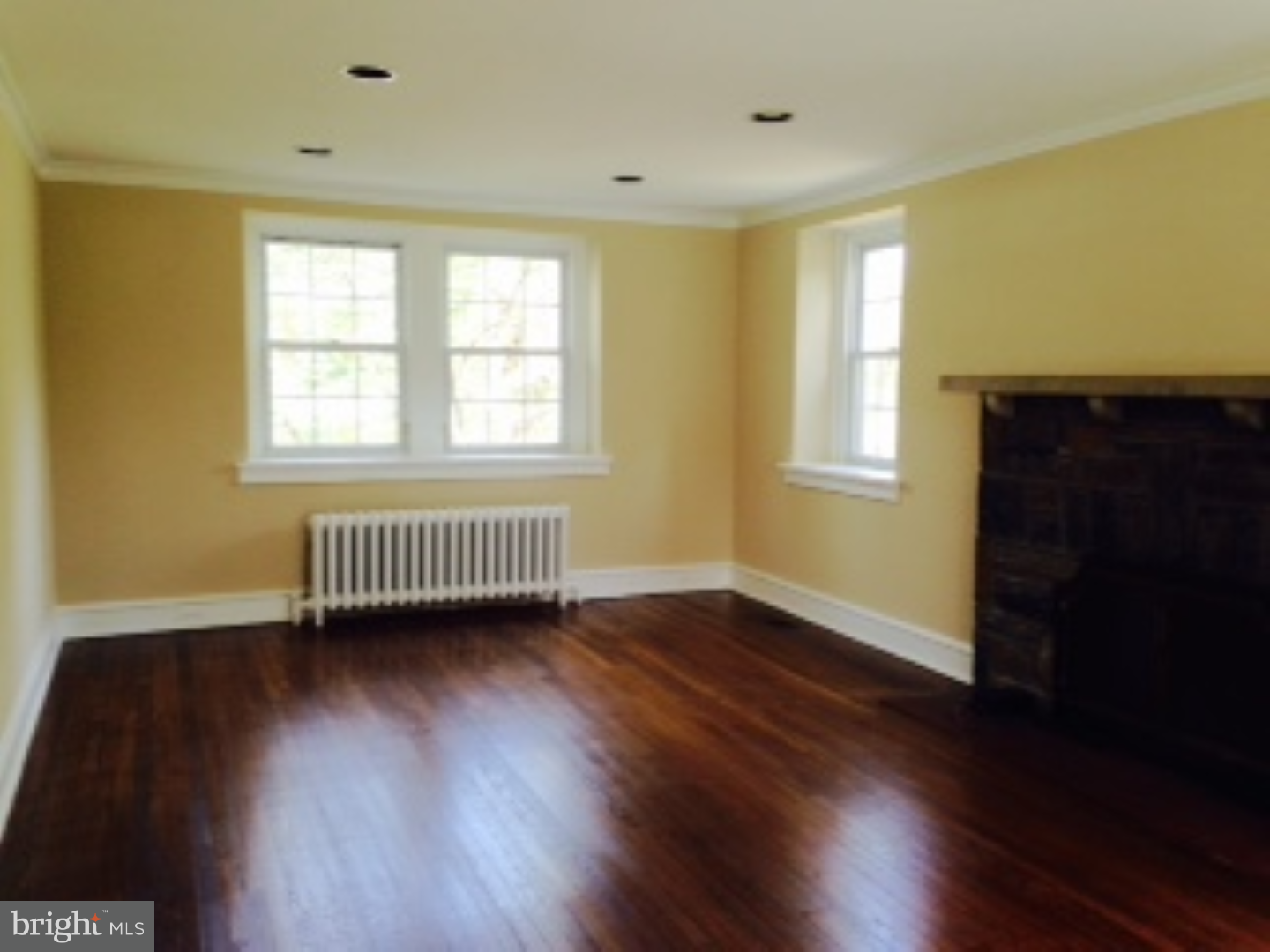 518 Putnam Road Merion Station, PA 19066 - Photo 8 of 21 Living Room