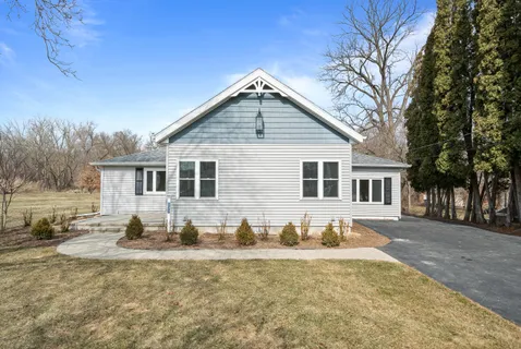 $649,900 | 132 Fontana Avenue, Fontana, WI 53125