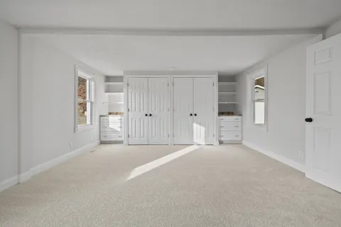 $649,900 | 132 Fontana Avenue, Fontana, WI 53125