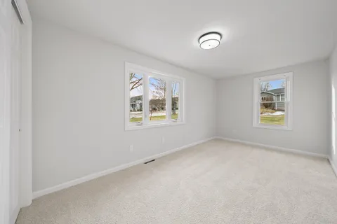 $649,900 | 132 Fontana Avenue, Fontana, WI 53125