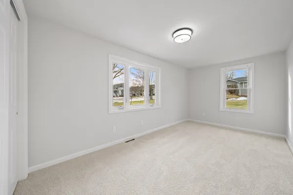 $649,900 | 132 Fontana Avenue, Fontana, WI 53125