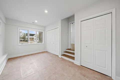 $649,900 | 132 Fontana Avenue, Fontana, WI 53125