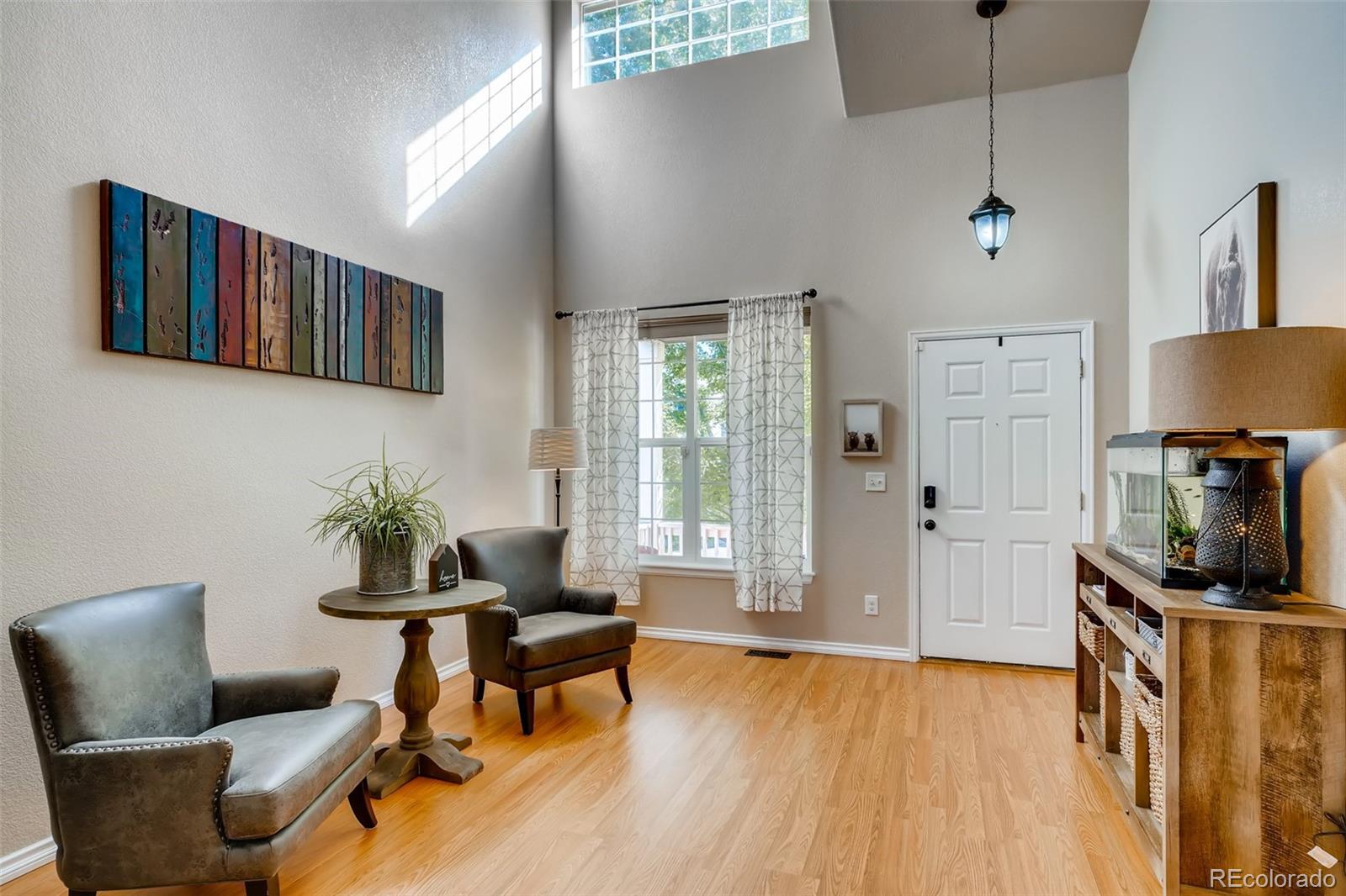 961 Riddlewood Road Highlands Ranch, CO 80129 - Photo 4 of 27