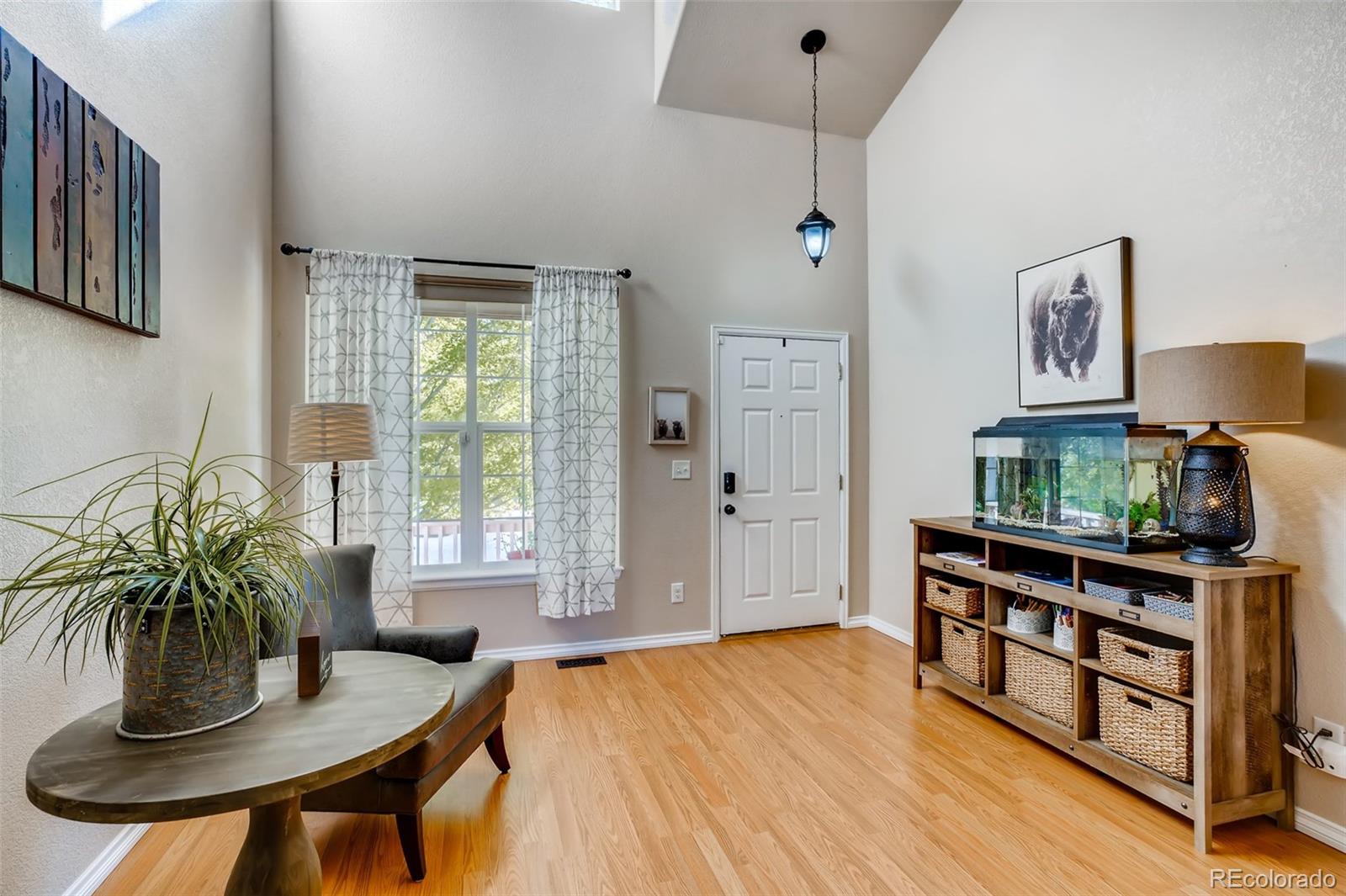 961 Riddlewood Road Highlands Ranch, CO 80129 - Photo 5 of 27