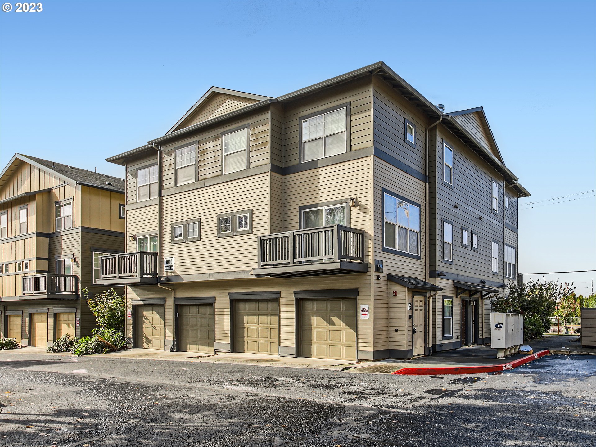 1040 Southwest 170th Ave Unit 201