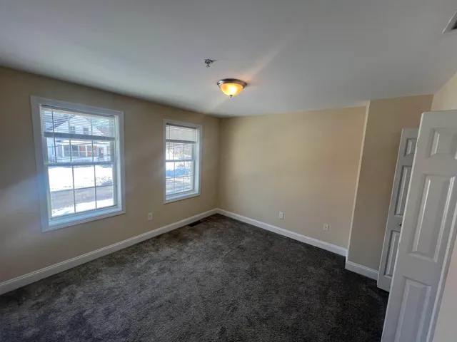 $2,700 | 9 Granite Street, Dover, NH 03820