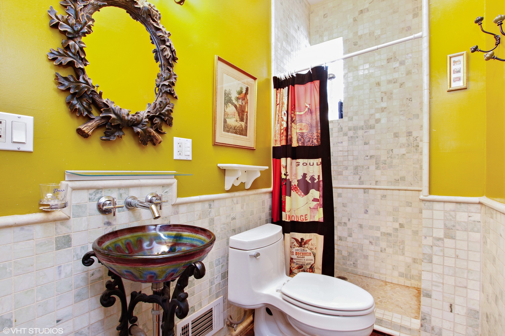 525 East 112th Street Chicago, IL 60628 - Photo 13 of 21 a bathroom with a toilet and a sink