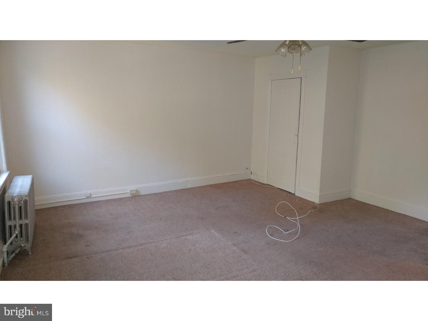 635 Klockner Road Hamilton, NJ 08619 - Photo 6 of 13 Front Unit - Bedroom 1