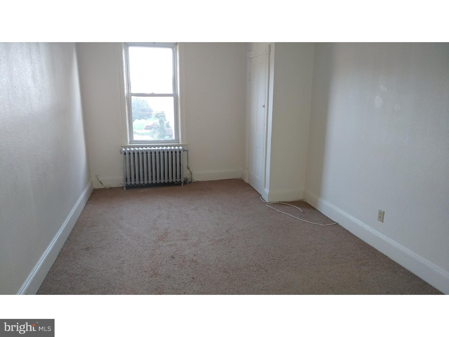 635 Klockner Road Hamilton, NJ 08619 - Photo 7 of 13 Front Unit - Bedroom 2