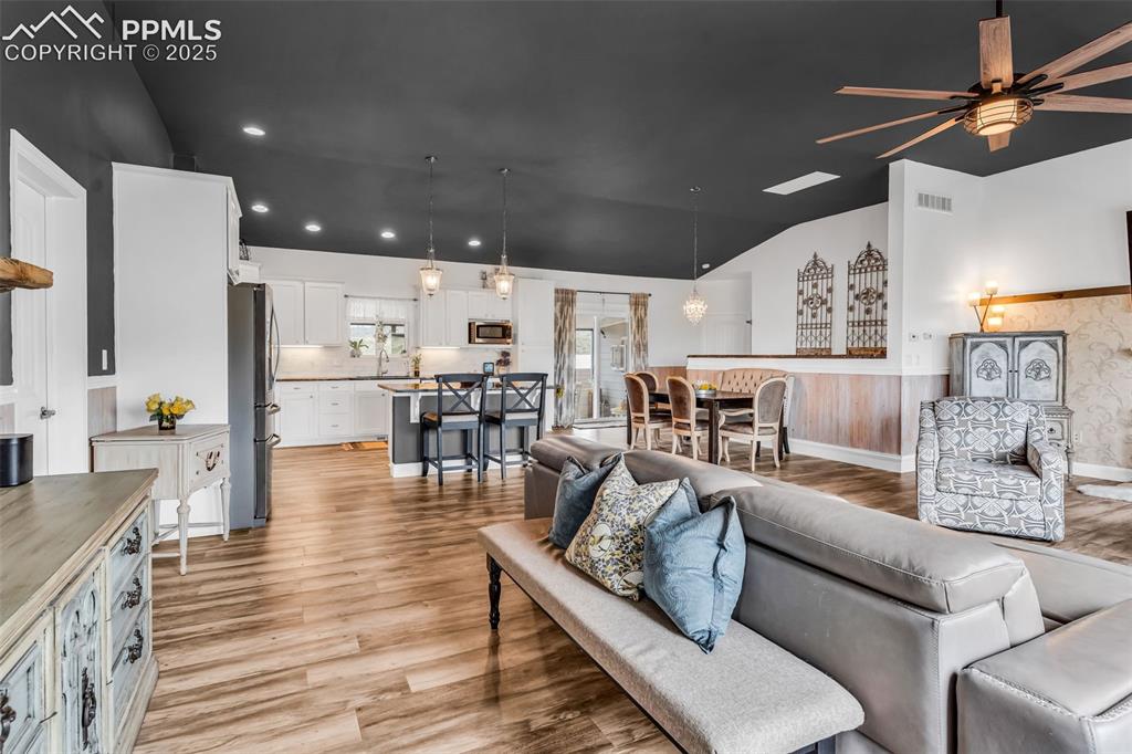 10380 Coyote Lane Rye, CO 81069 - Photo 4 of 50