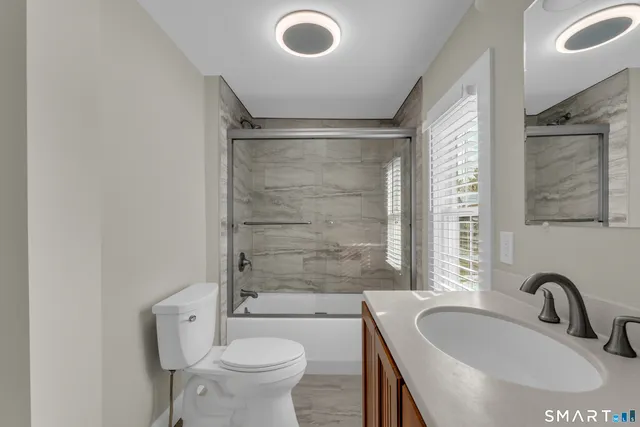 $2,700 | 59 Water Street, Guilford, CT 06437