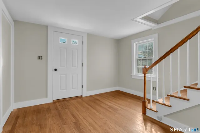 $2,700 | 59 Water Street, Guilford, CT 06437